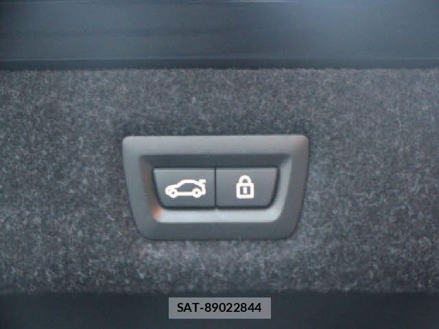Bmw 5 SERIES 2017-10 5860628-25