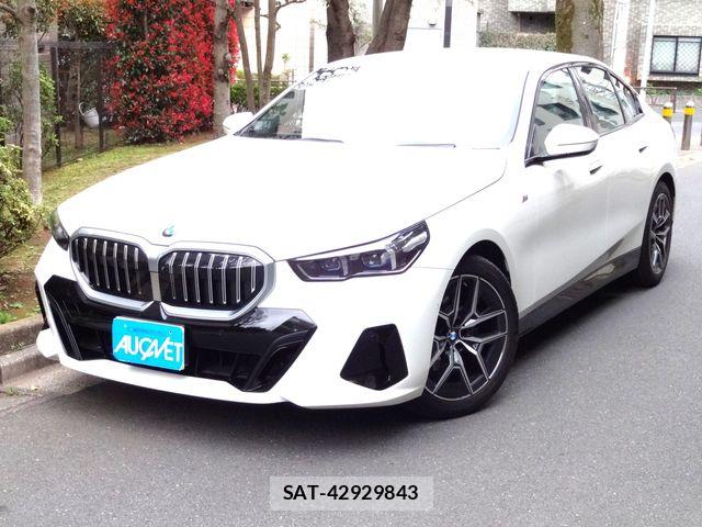 Bmw 5 SERIES 2023-12 5860621-0