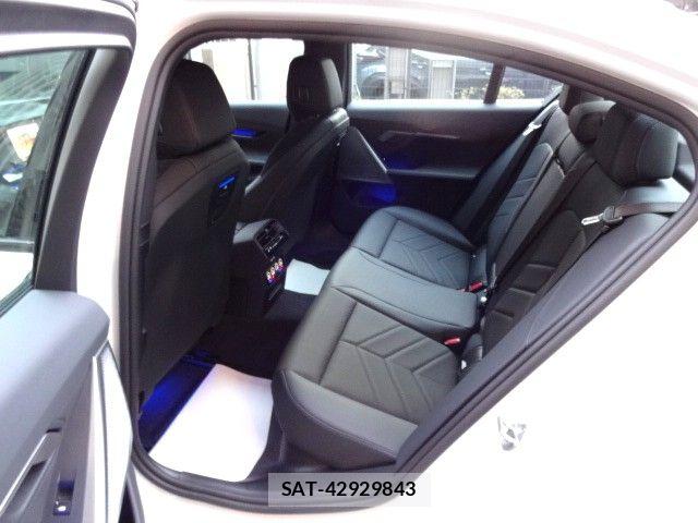 Bmw 5 SERIES 2023-12 5860621-16