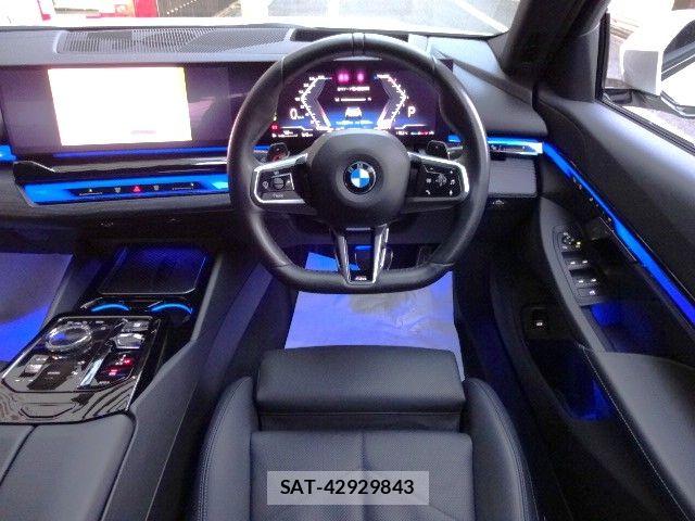 Bmw 5 SERIES 2023-12 5860621-1