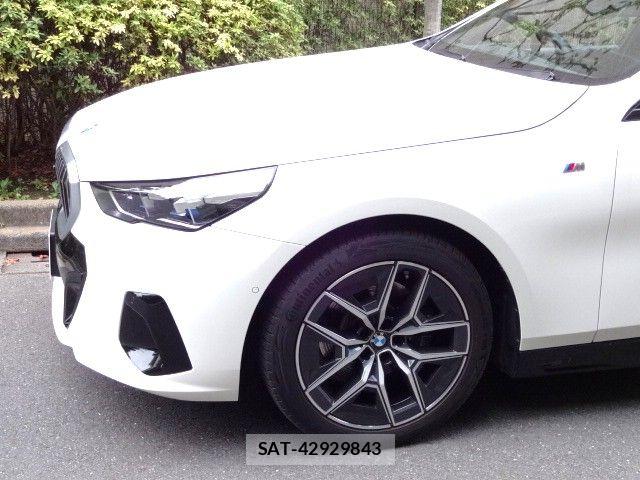Bmw 5 SERIES 2023-12 5860621-4