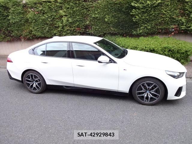Bmw 5 SERIES 2023-12 5860621-7