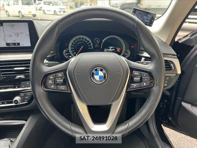 Bmw 5 SERIES 2017-02 6242409-22