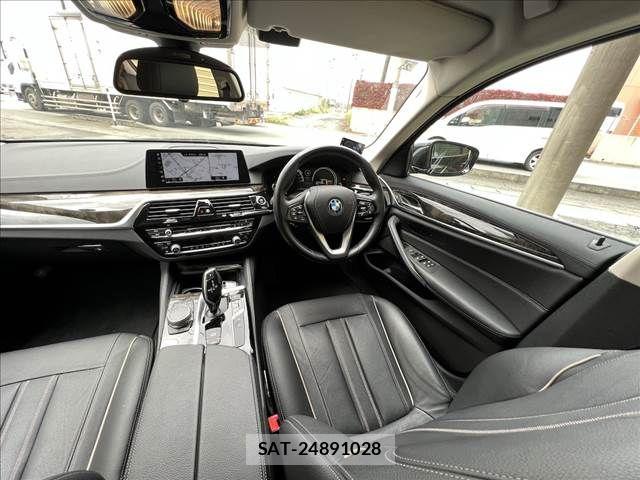 Bmw 5 SERIES 2017-02 6242409-25