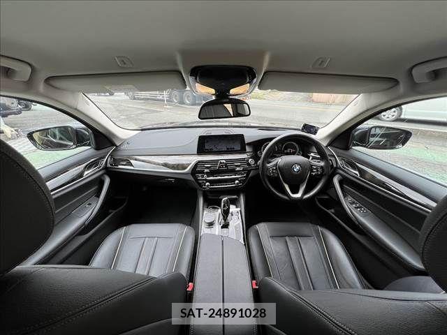 Bmw 5 SERIES 2017-02 6242409-27