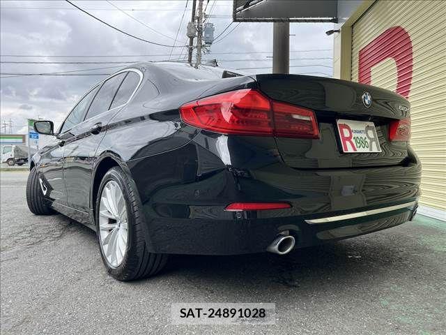 Bmw 5 SERIES 2017-02 6242409-4