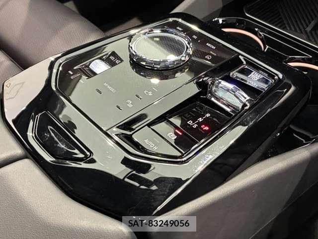 Bmw 5 SERIES 2024-03 6525624-23