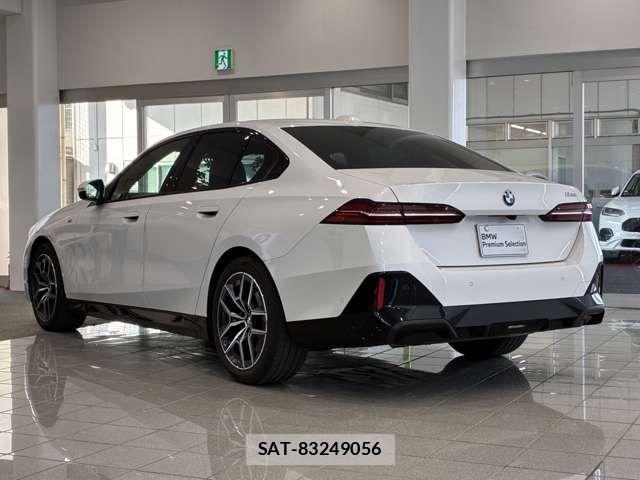 Bmw 5 SERIES 2024-03 6525624-4
