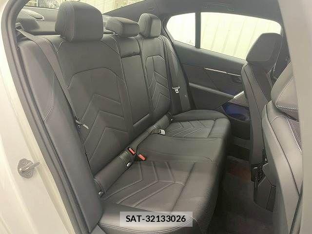 Bmw 5 SERIES 2024-03 6544341-9