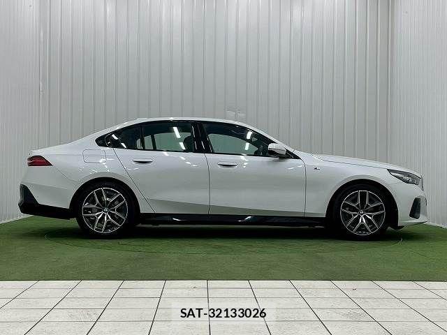 Bmw 5 SERIES 2024-03 6544341-14