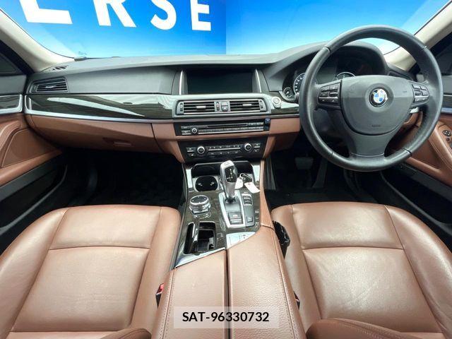 Bmw 5 SERIES 2014-07 6750948-1