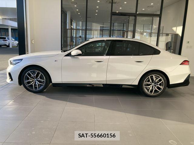 Bmw 5 SERIES 2024-02 6813990-9