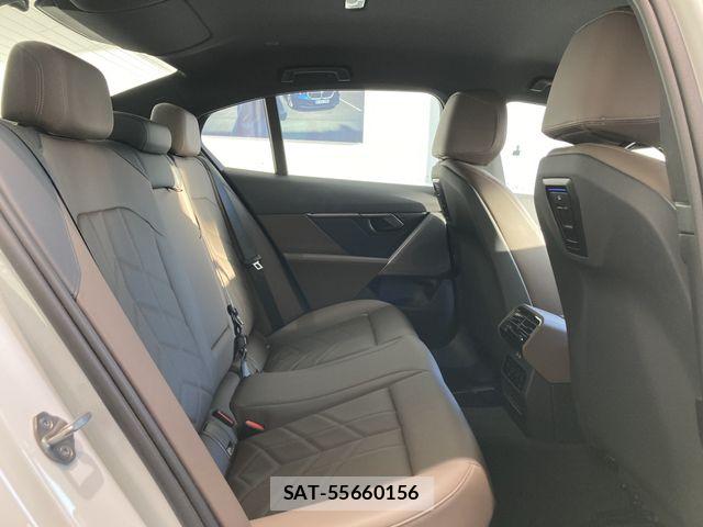 Bmw 5 SERIES 2024-02 6813990-21