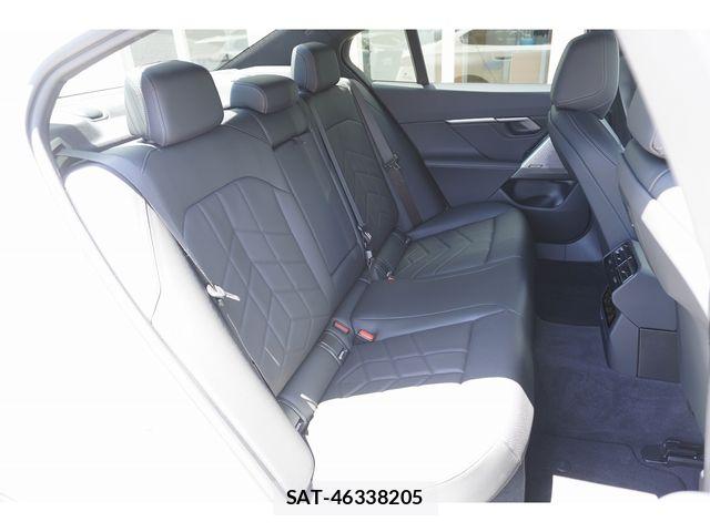 Bmw 5 SERIES 2025-12 6813977-11