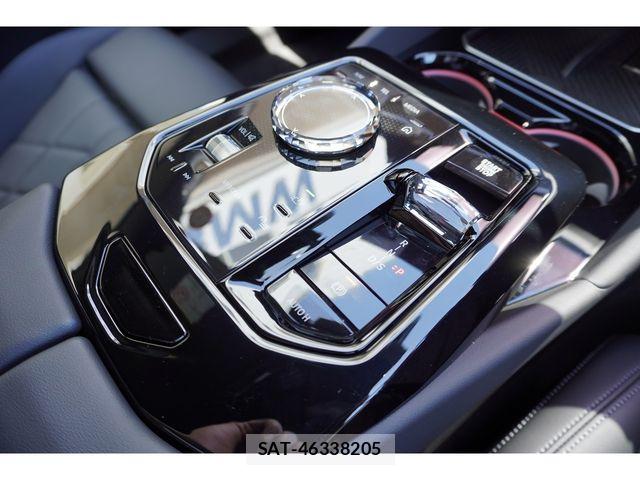 Bmw 5 SERIES 2025-12 6813977-26