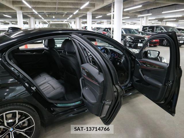 Bmw 5 SERIES 2021-05 6813981-10