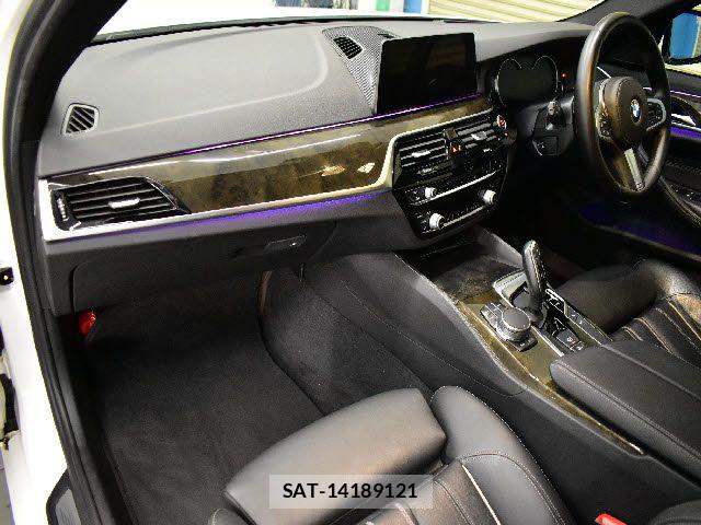 Bmw 5 SERIES 2017-11 6902676-19