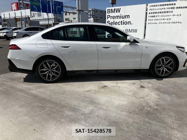 Bmw 5 SERIES 2025-09 7057661-17