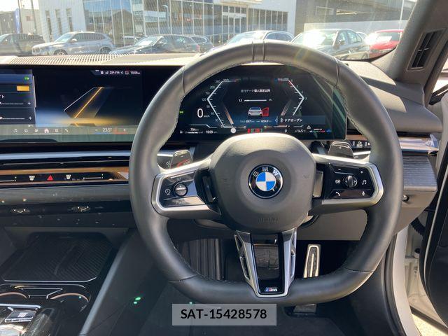 Bmw 5 SERIES 2025-09 7057661-8