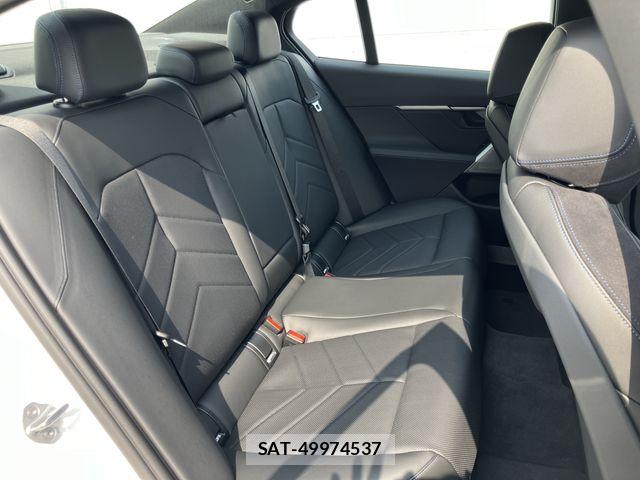 Bmw 5 SERIES 2025-09 7057658-12