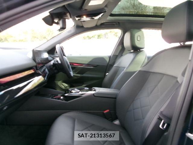 Bmw 5 SERIES 2025-09 7057657-17