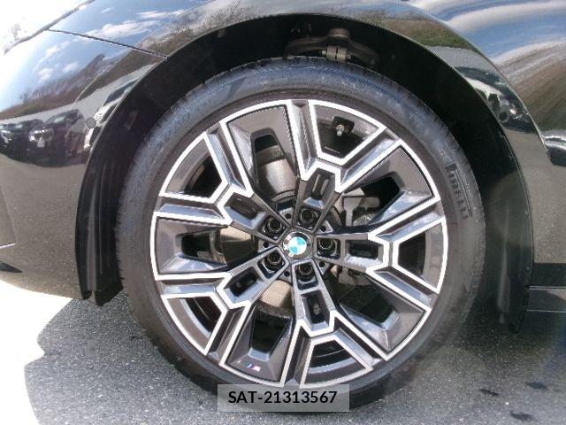 Bmw 5 SERIES 2025-09 7057657-26