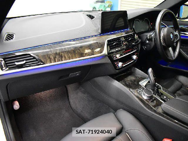 Bmw 5 SERIES 2017-08 7057660-19