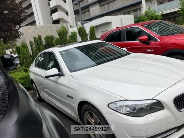 Bmw 5 SERIES 2011-12 7215333-1