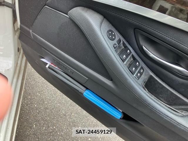 Bmw 5 SERIES 2011-12 7215333-7