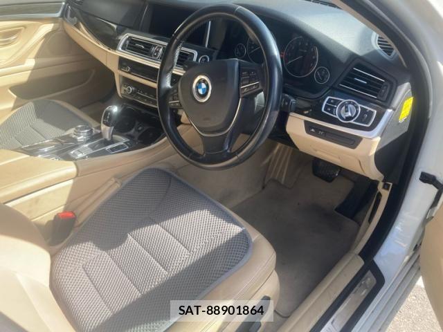 Bmw 5 SERIES 2015-08 7215332-9