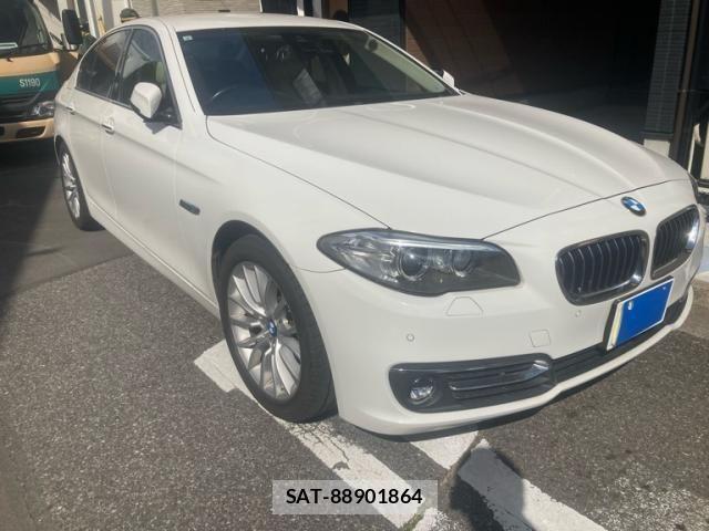 Bmw 5 SERIES 2015-08 7215332-1