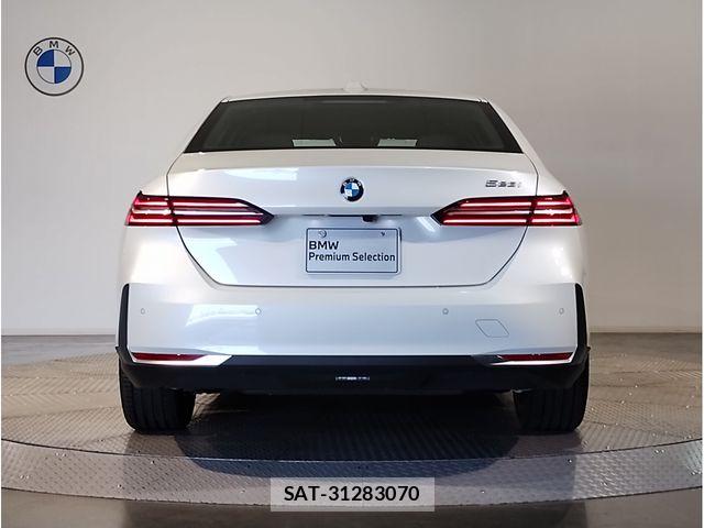 Bmw 5 SERIES 2024-05 7215342-4