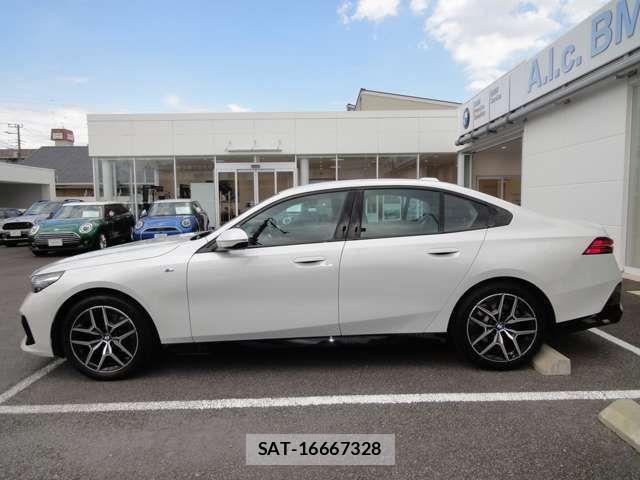 Bmw 5 SERIES 2024-11 7325933-4