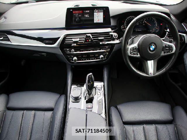 Bmw 5 SERIES 2018-12 7391500-1