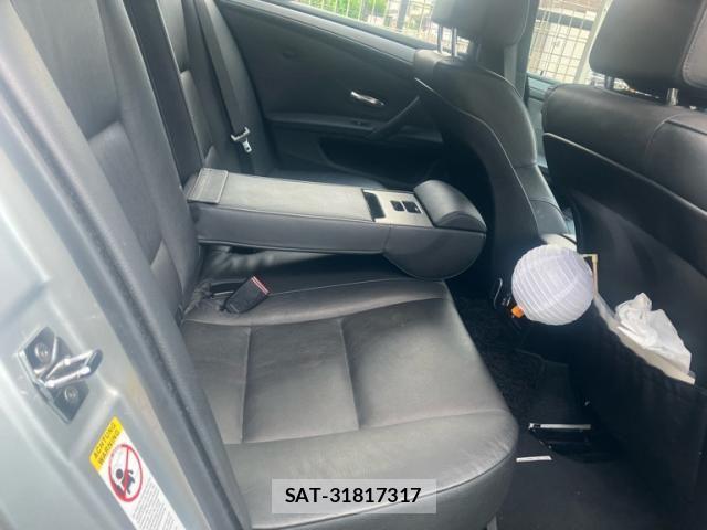 Bmw 5 SERIES 2010-03 7453190-12
