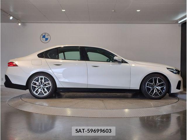Bmw 5 SERIES 2024-05 7453182-5