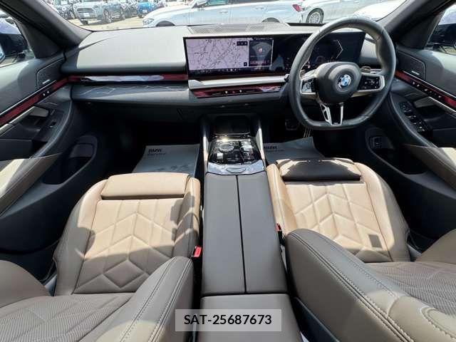 Bmw 5 SERIES 2024-05 7508239-1