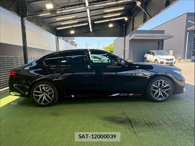 Bmw 5 SERIES 2024-03 7499696-14