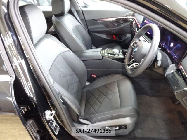 Bmw 5 SERIES 2025-09 7721404-14