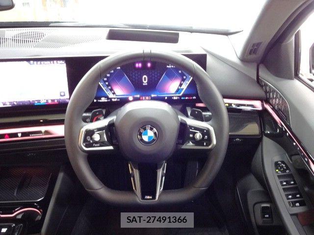 Bmw 5 SERIES 2025-09 7721404-21