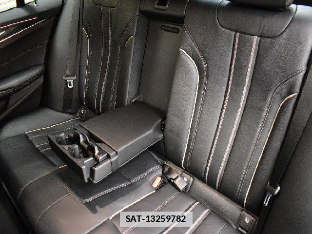 Bmw 5 SERIES 2019-03 7721406-23