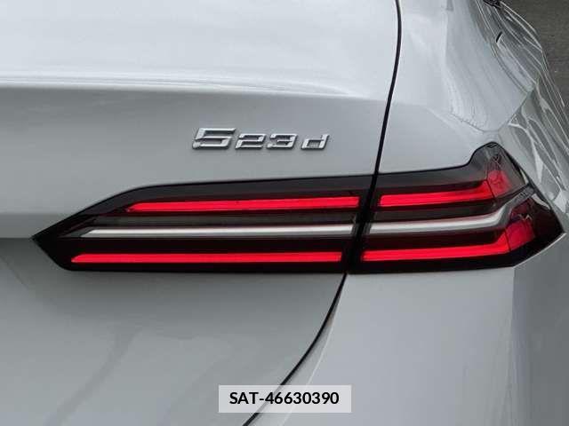 Bmw 5 SERIES 2024-06 7721403-11