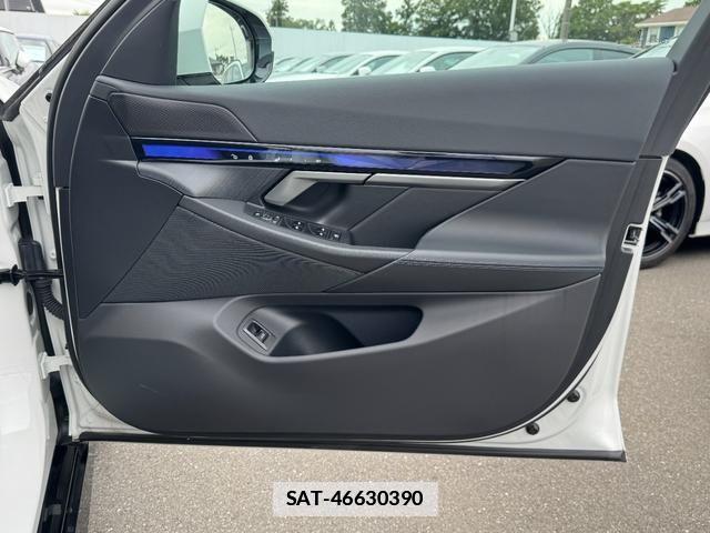 Bmw 5 SERIES 2024-06 7721403-24