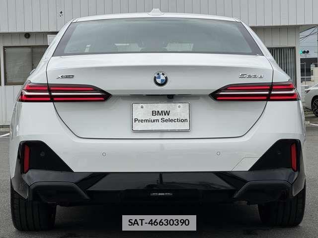 Bmw 5 SERIES 2024-06 7721403-4