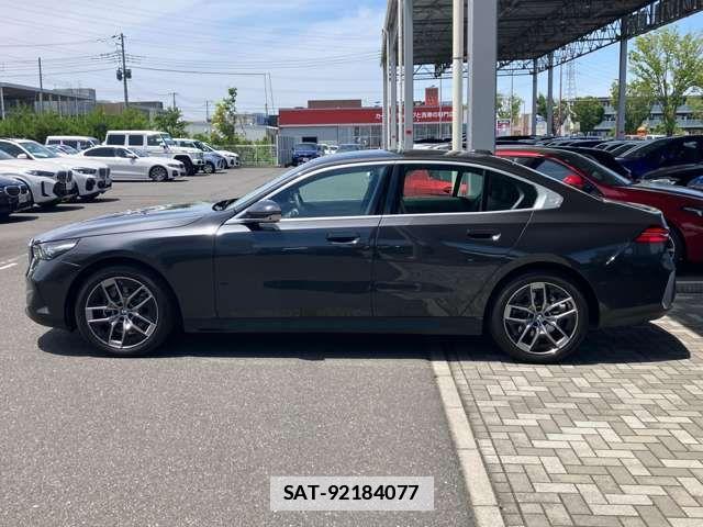 Bmw 5 SERIES 2024-03 7782945-5