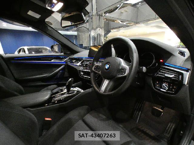 Bmw 5 SERIES 2018-12 7875524-11
