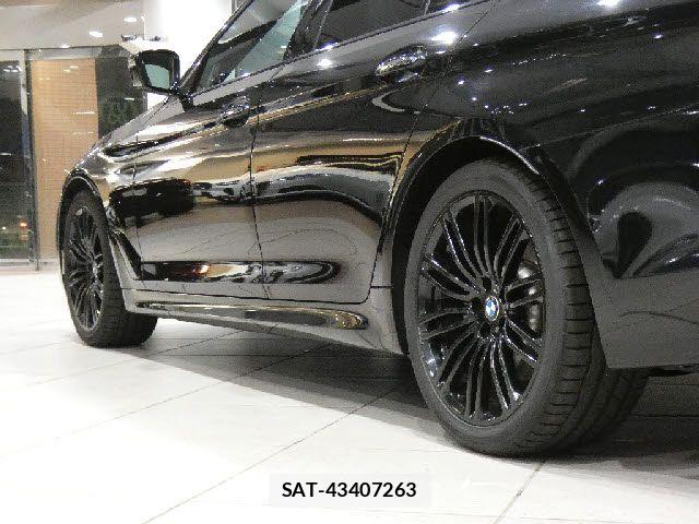 Bmw 5 SERIES 2018-12 7875524-12