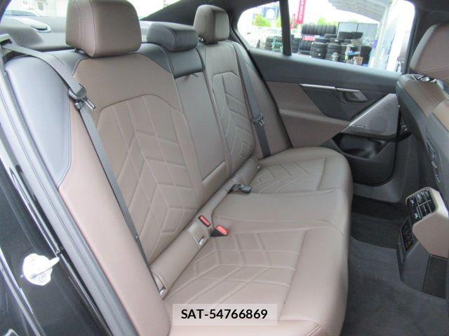 Bmw 5 SERIES 2025-10 7902324-15