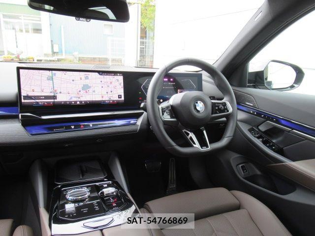 Bmw 5 SERIES 2025-10 7902324-17