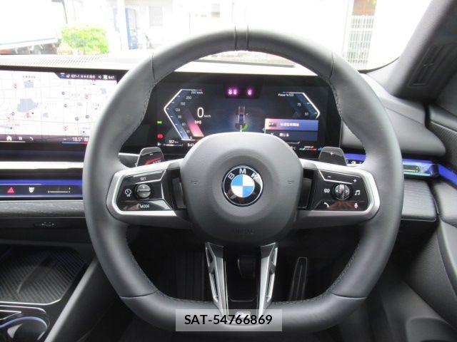 Bmw 5 SERIES 2025-10 7902324-27